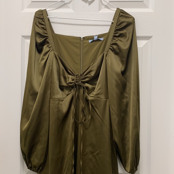 NWT Antonio Melani Bella Square Neck Long Blouson Sleeve Ruched Satin Midi Dress - Picture 8 of 11